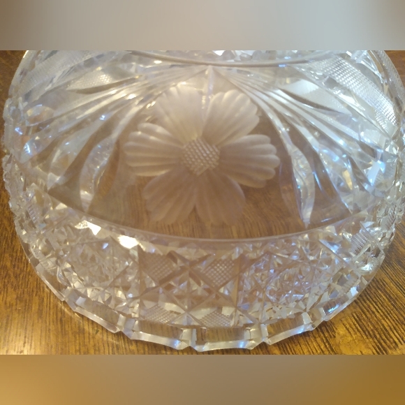 Vintage American Brilliant Cut Glass Bowl {Crafter Alert} - Picture 2 of 9